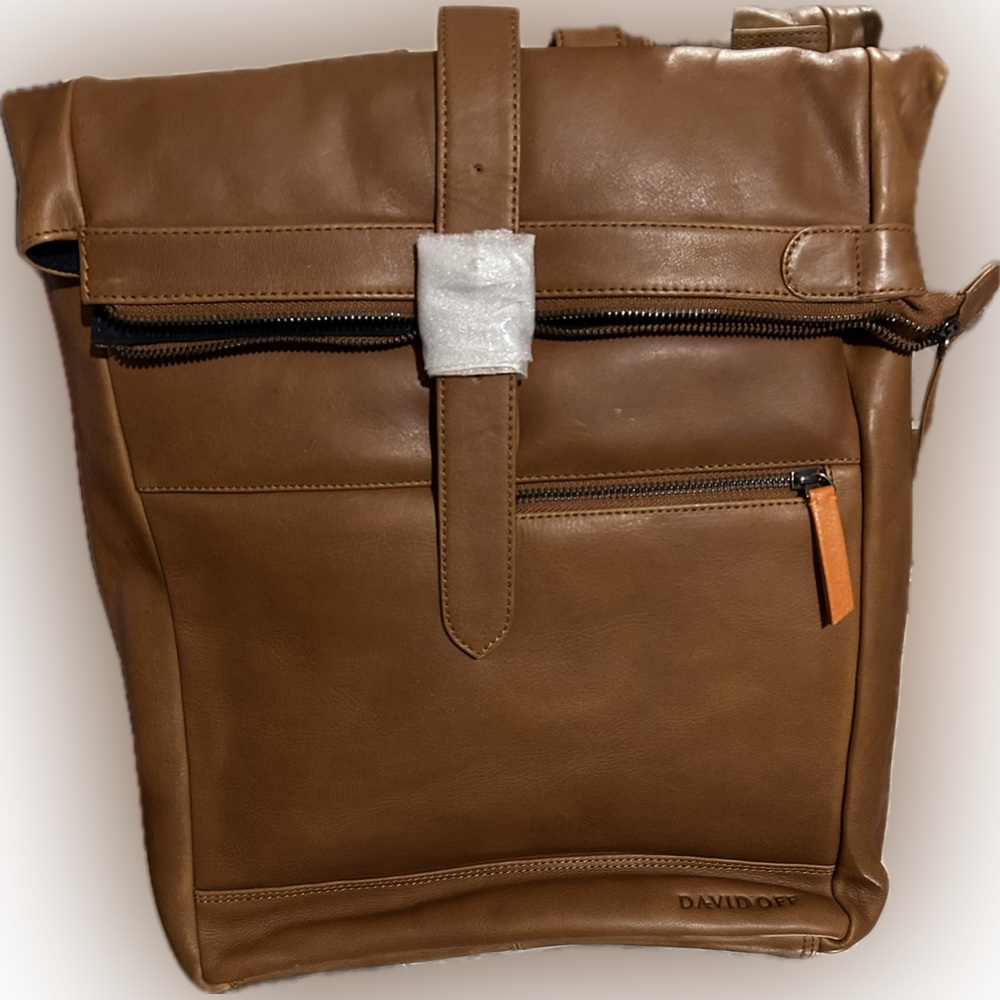Davidoff Essential Leather Backpack - Picture 3 of 9